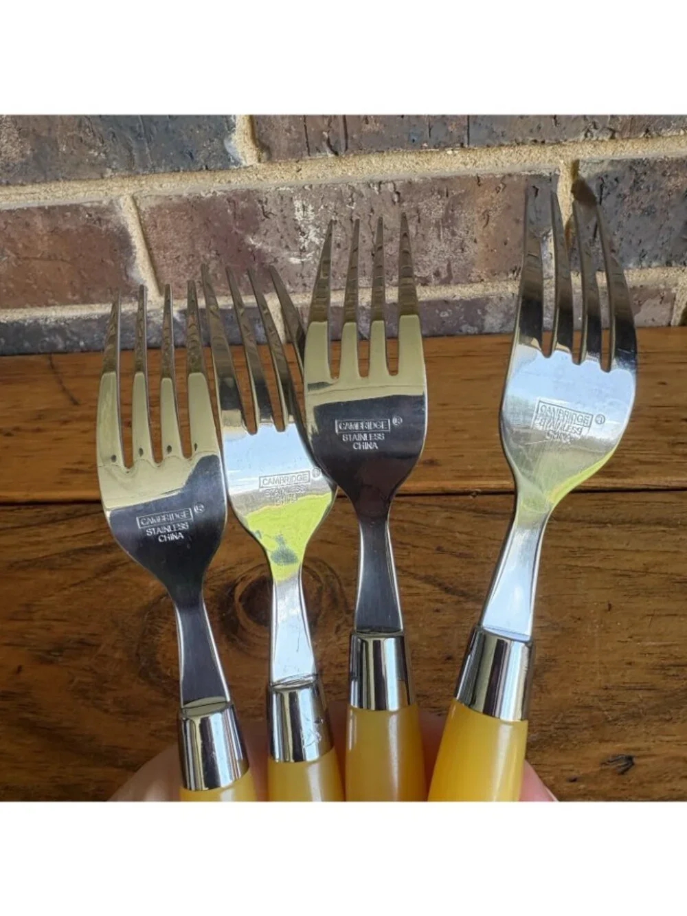 4 Cambridge Carnival MCM Yellow Plastic Handles Dinner Forks Stainless
